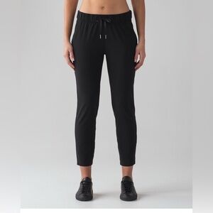Lululemon On The Fly Pant *Woven 28"